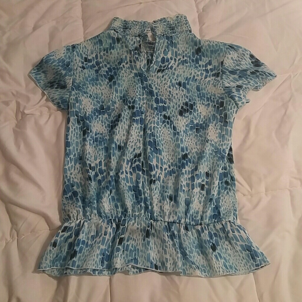 Beautiful blue high neck shirt size Medium Jennife